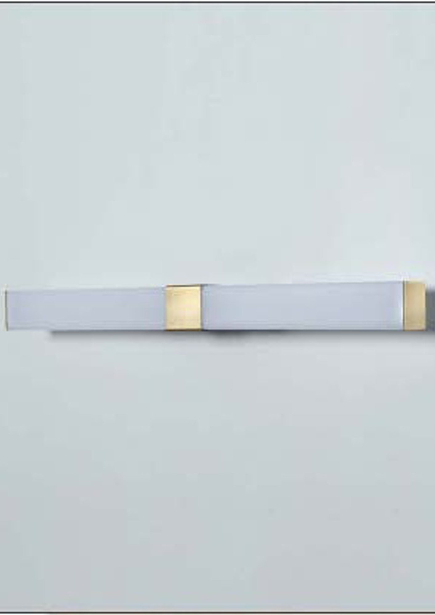 Beyond Lights - Brass Bar Light- GL